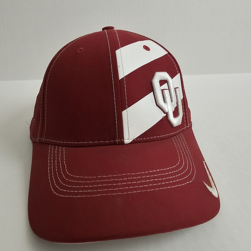Nike Legacy91 Dri-FIT Cap in Red and Gray